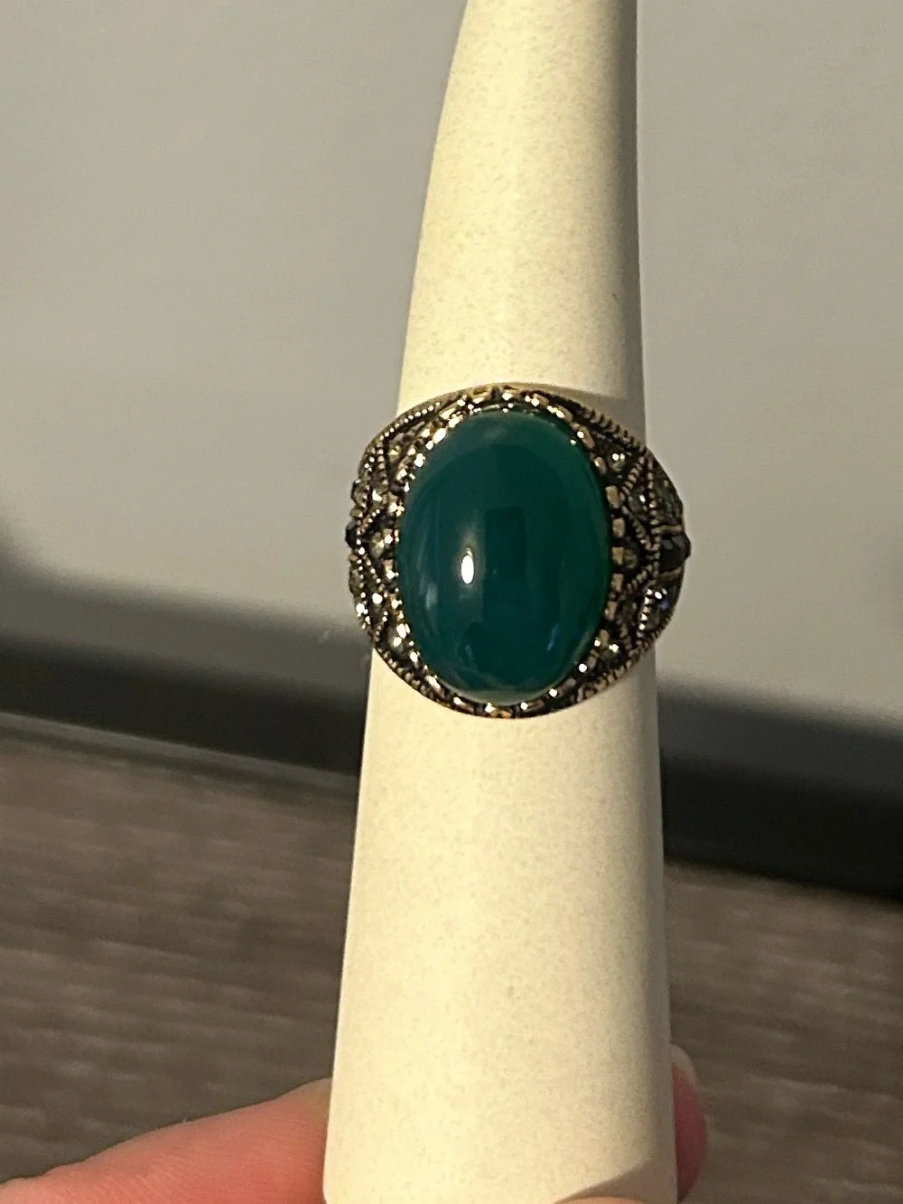 Green cabochon marcasite statement ring size 8